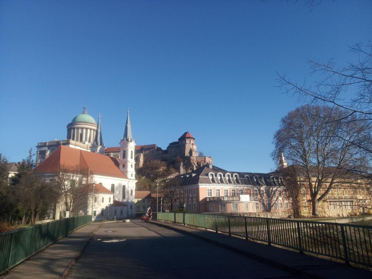 Esztergom Central מראה חיצוני תמונה