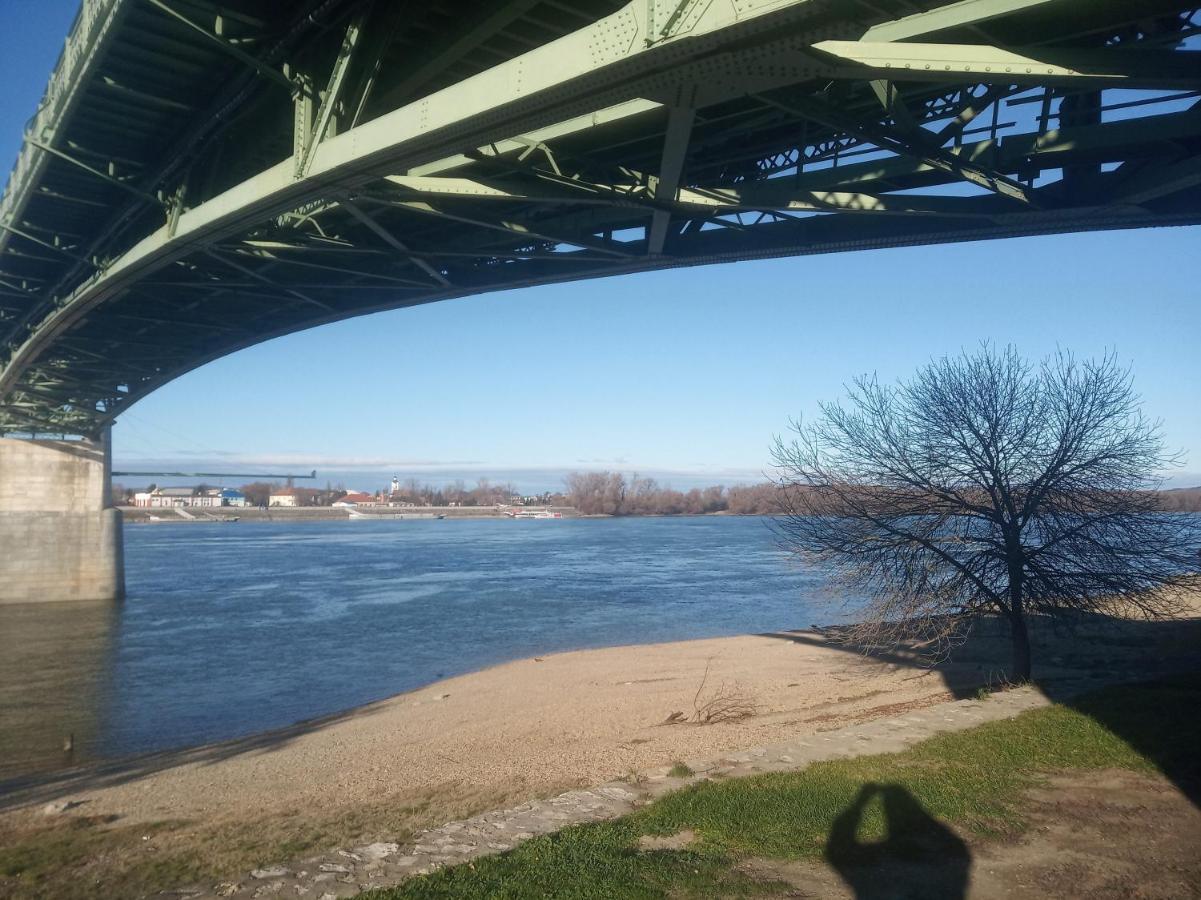Esztergom Central מראה חיצוני תמונה